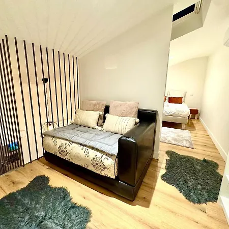 Disgne Climatise Parking Et Wifi Gratuit